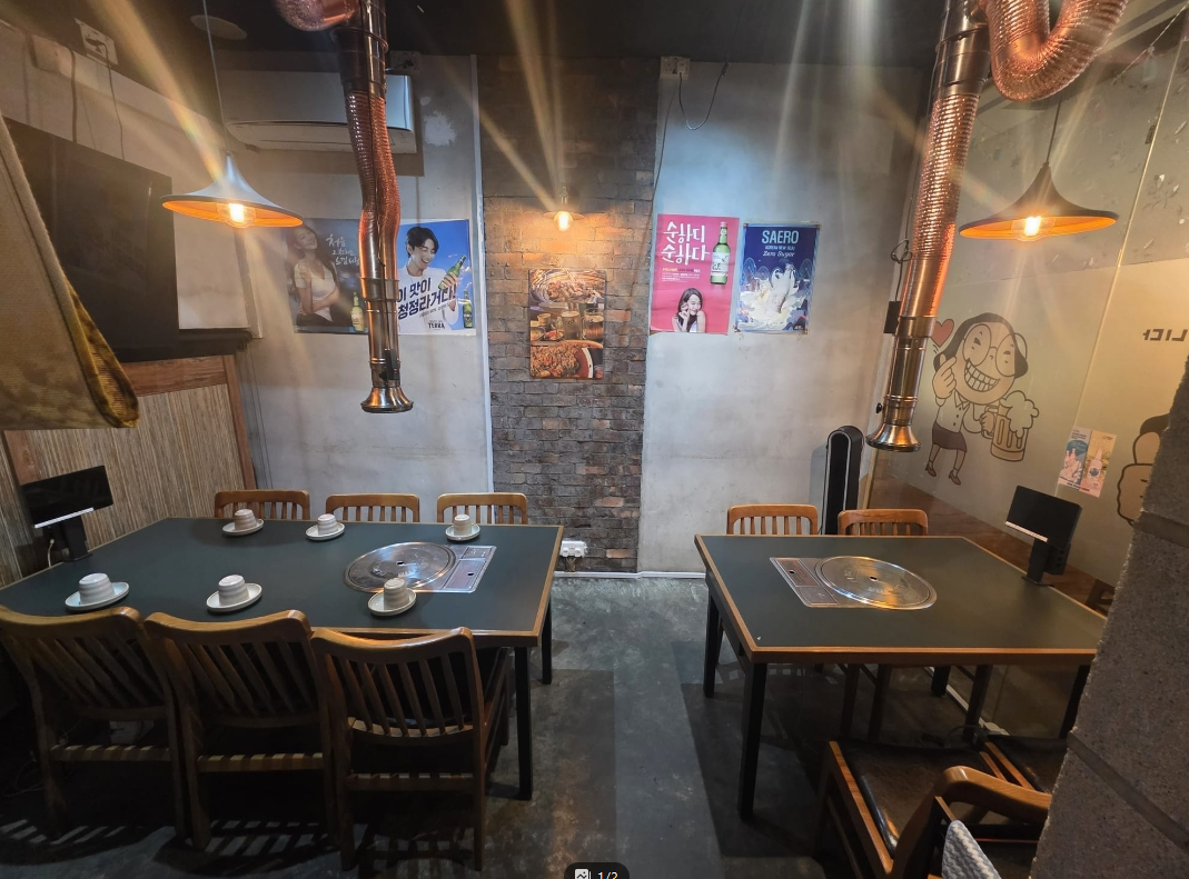 Hongdae private dining room for up to 10 guests